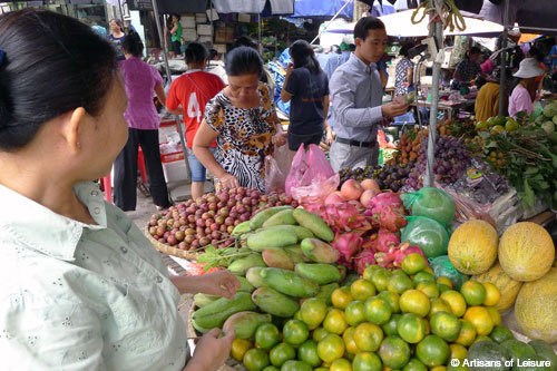 Hanoi tour of markets