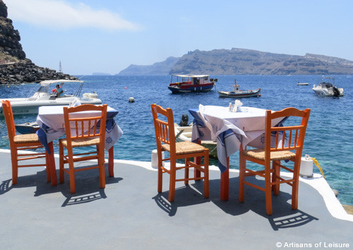 lunch in Santorini