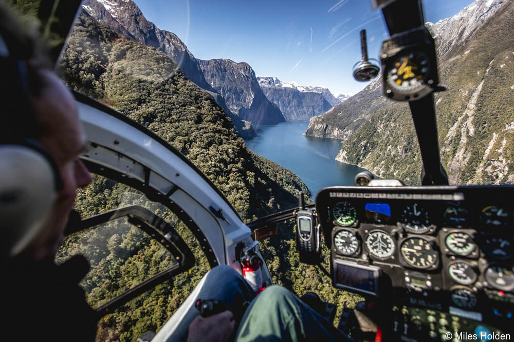 milford sound tour helicopter