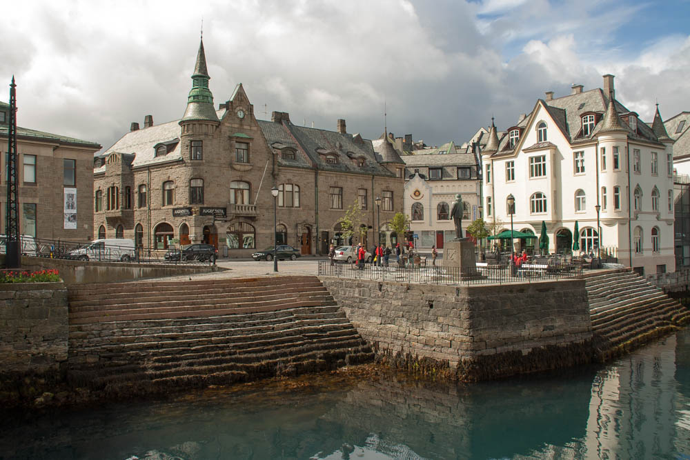 Luxury Alesund Tours