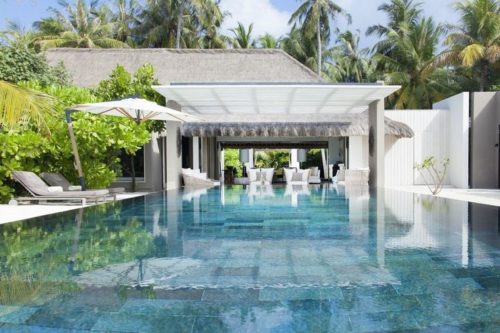luxury Maldives tours