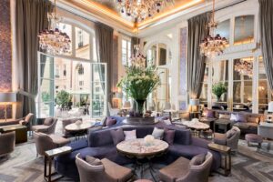 luxury Paris tours