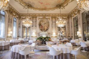 luxury Paris tours