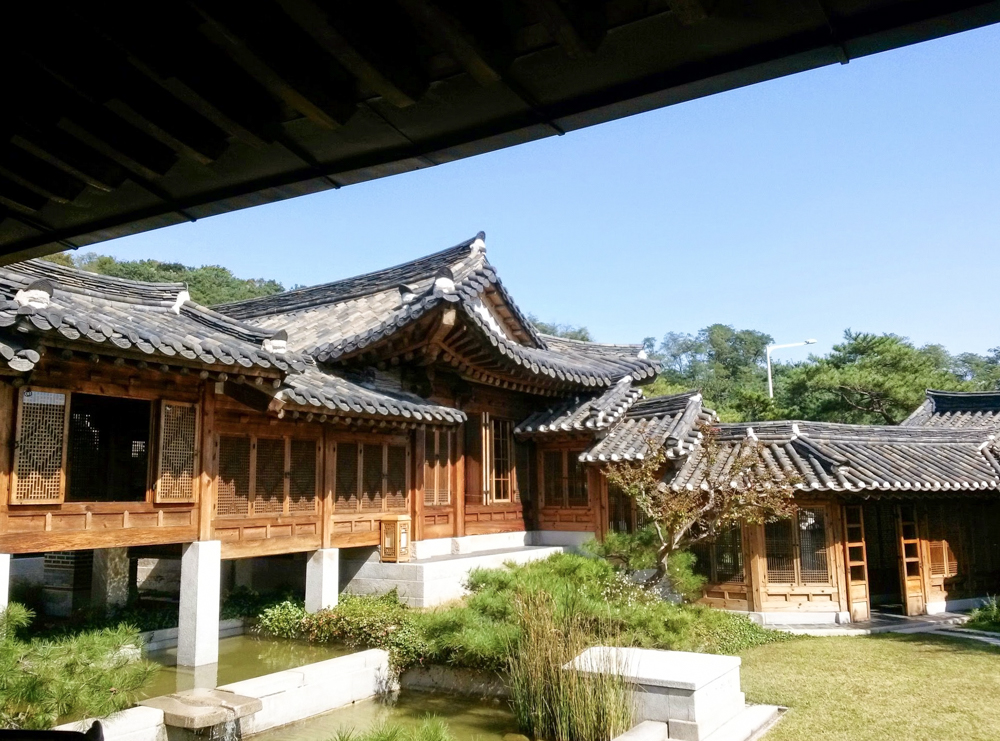 Korea Furniture Museum - Private Seoul Tours - Artisans of Leisure