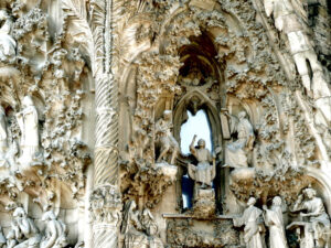 private Barcelona architecture tours