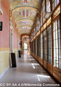 private Barcelona architecture tours