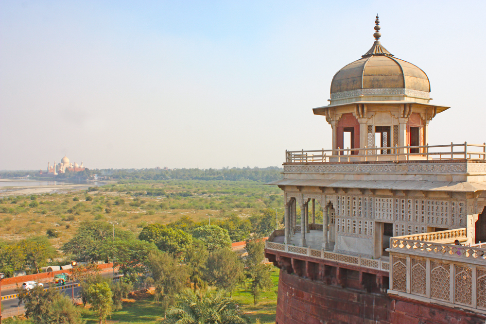 Mughal Architecture of Agra Fort in India - Luxury India tours