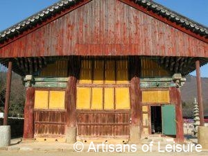 staying overnight at a Buddhist temple in South Korea