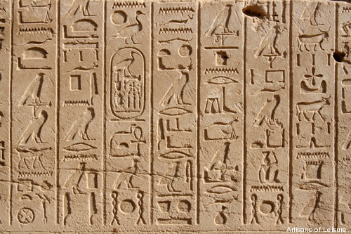 295-hieroglyphics-at-karnak-tem.jpg