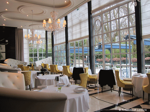 578-Trianon_Palace_Hotel.gif
