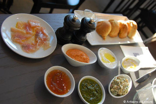 710-9_Israeli_Breakfast.jpg